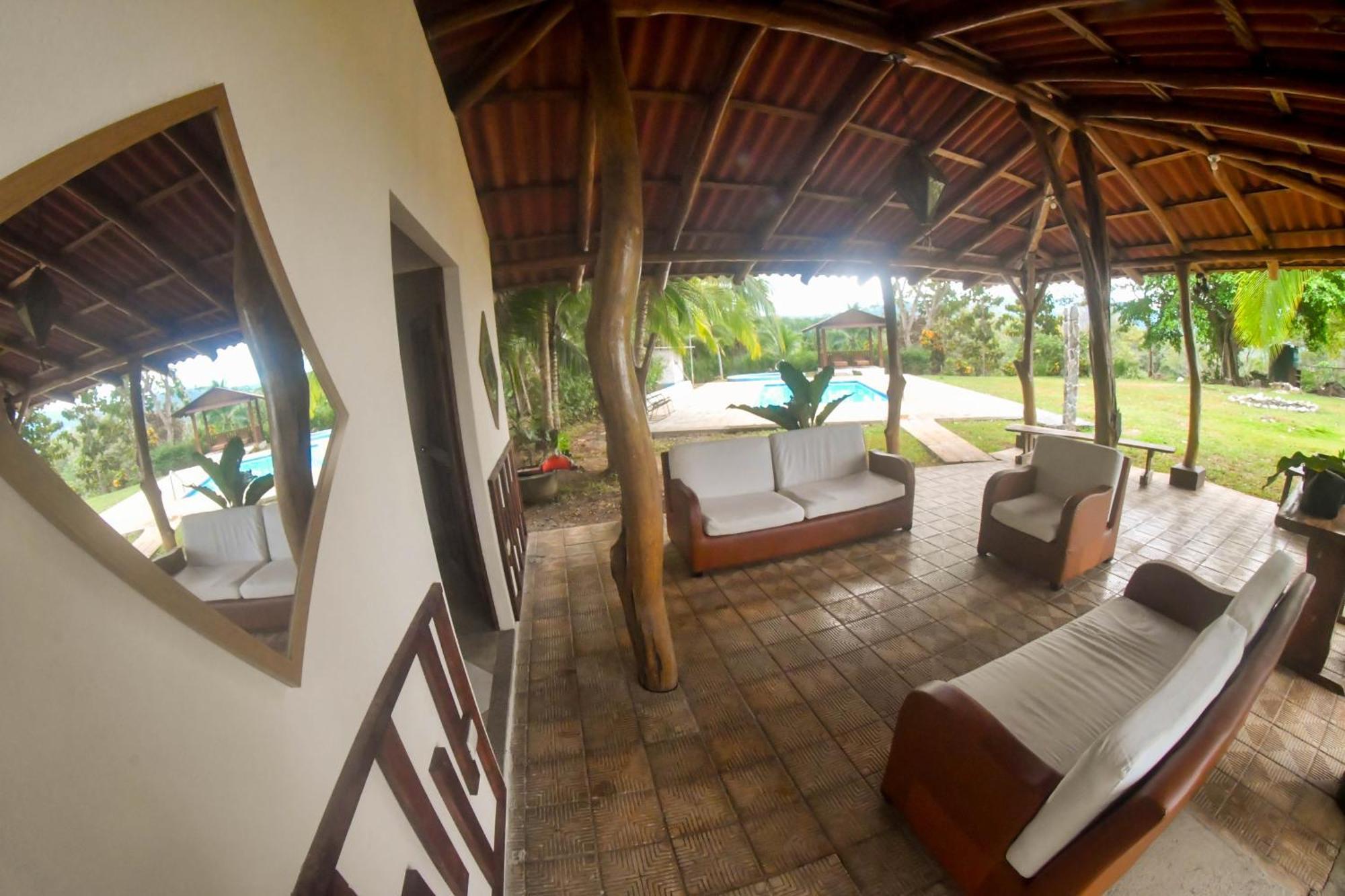 Tarcoles Birding Lodge Exteriör bild